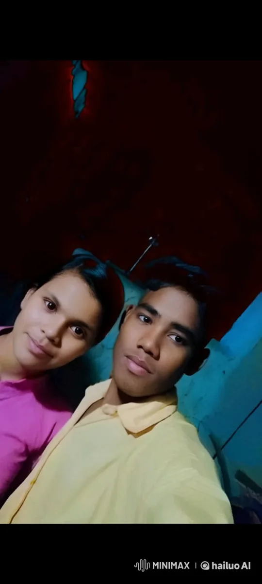 Affectionate Couple Sharing an Intimate Kiss – AI Generated Video | Hailuo AI