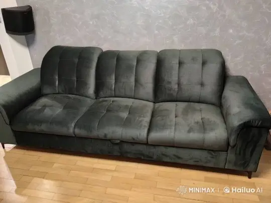 Three Blondes Flirt and Laugh on Modern Couch – AI Generated Video | Hailuo AI