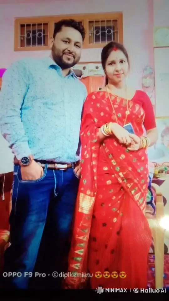 Couple Embraces for an Intimate Kiss in Festive Decor – AI Generated Video | Hailuo AI