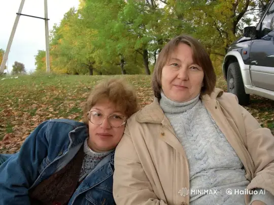 Autumn Day Out: Friends Relaxing in Nature – AI Generated Video | Hailuo AI