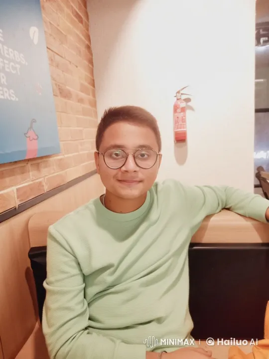 Teen Couple's Intimate Moment in Live2D Animation – AI Generated Video | Hailuo AI