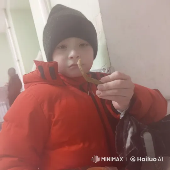 Boy Fights Mike Tyson in Friendly Sparring Session – AI Generated Video | Hailuo AI