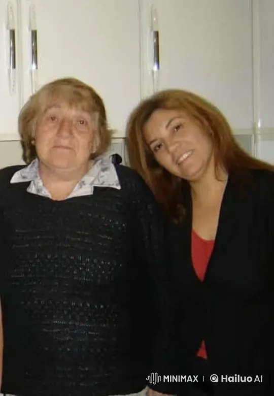 Affectionate Hug Between Generations – AI Generated Video | Hailuo AI