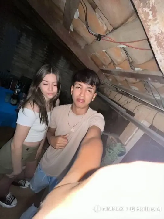 Emotional Selfie: Two People Share Tears and Sadness – AI Generated Video | Hailuo AI