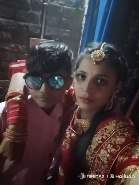 Traditional Attire Couple in Intimate Pose with Realistic Animations – AI Generated Video | Hailuo AI
