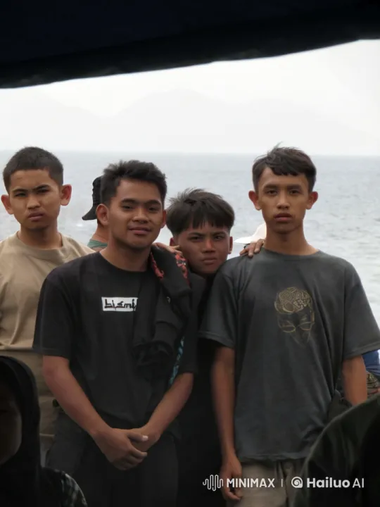 Young Men Engage in Fierce Seafront Brawl – AI Generated Video | Hailuo AI
