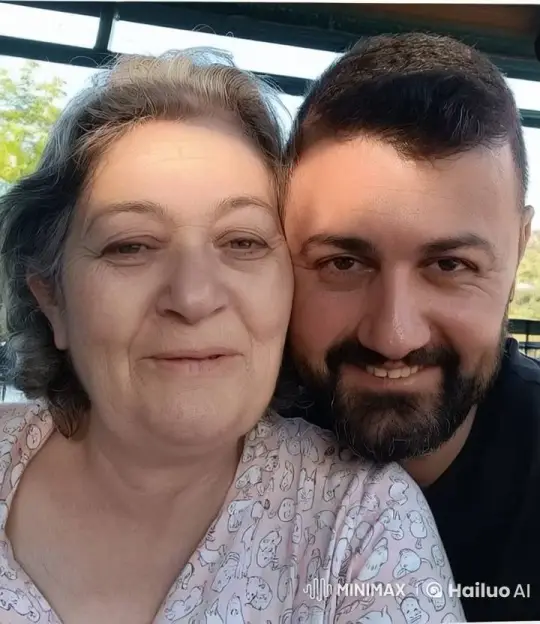 Smiling Pair Poses in Serene Outdoor Setting – AI Generated Video | Hailuo AI