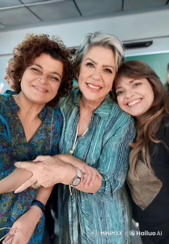Joyful Women Display Camaraderie and Happiness – AI Generated Video | Hailuo AI