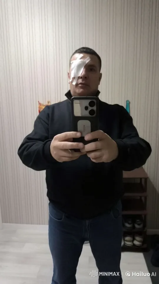 Man Takes Selfie While Partner Kisses Him – AI Generated Video | Hailuo AI