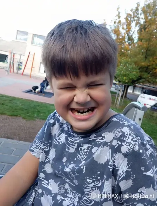 Child's Playful to Tearful Emotion Transition – AI Generated Video | Hailuo AI