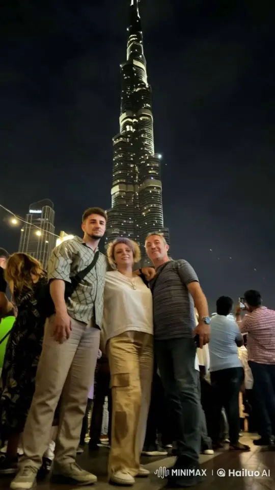 Nighttime Gathering in Front of the Burj Khalifa – AI Generated Video | Hailuo AI