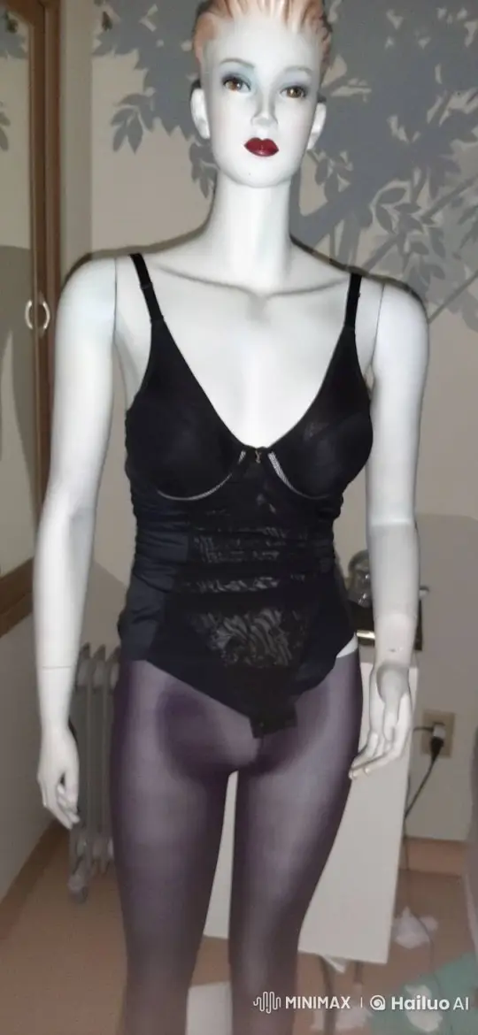 Mannequin Performs Graceful Slow-Motion Dance – AI Generated Video | Hailuo AI