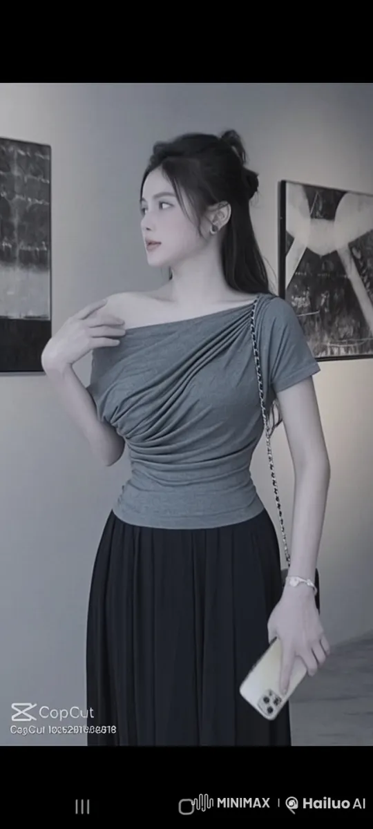 Woman in Art Gallery with Graceful Movements – AI Generated Video | Hailuo AI