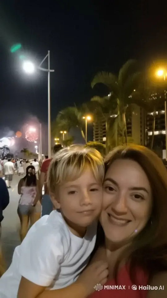 Affectionate Embrace Between Son and Mother – AI Generated Video | Hailuo AI