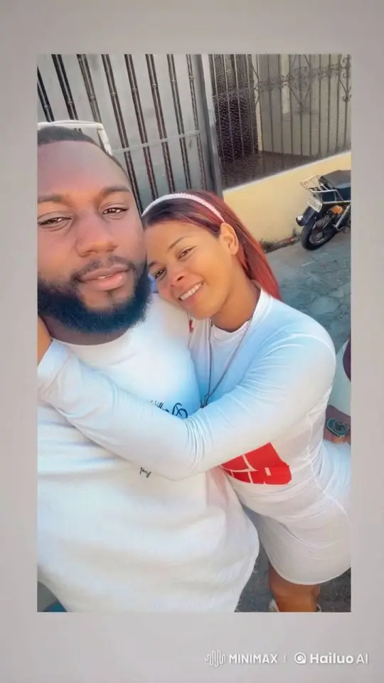 Woman Heartbroken as Man Kisses Another – AI Generated Video | Hailuo AI