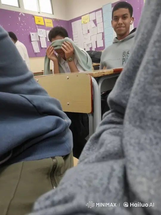 Live2D Animated Scene: Tentative First Kiss in Classroom – AI Generated Video | Hailuo AI