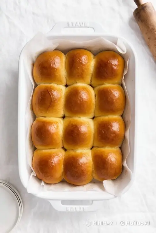Baking Dish Buns Transform into Melting Dogs – AI Generated Video | Hailuo AI