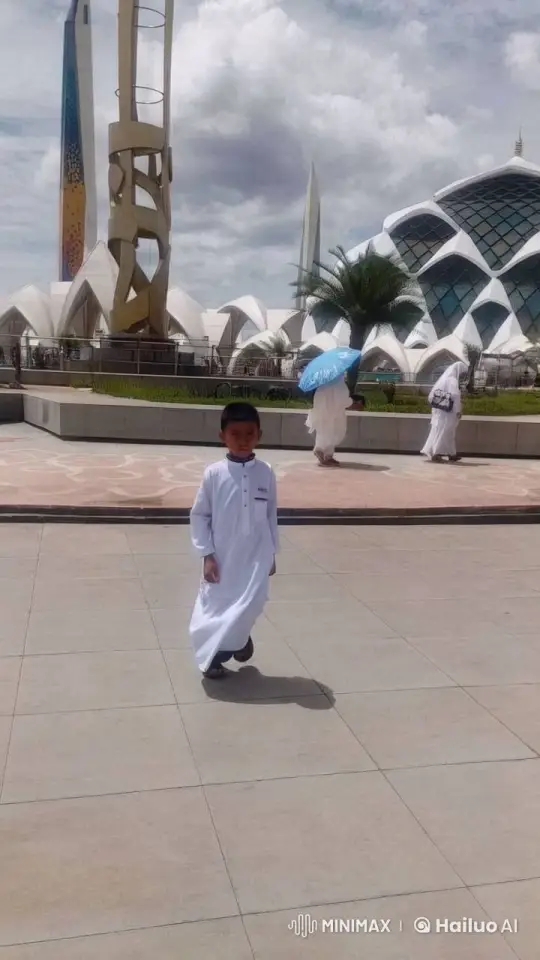 Futuristic Cityscape with Energetic Morning Walk – AI Generated Video | Hailuo AI