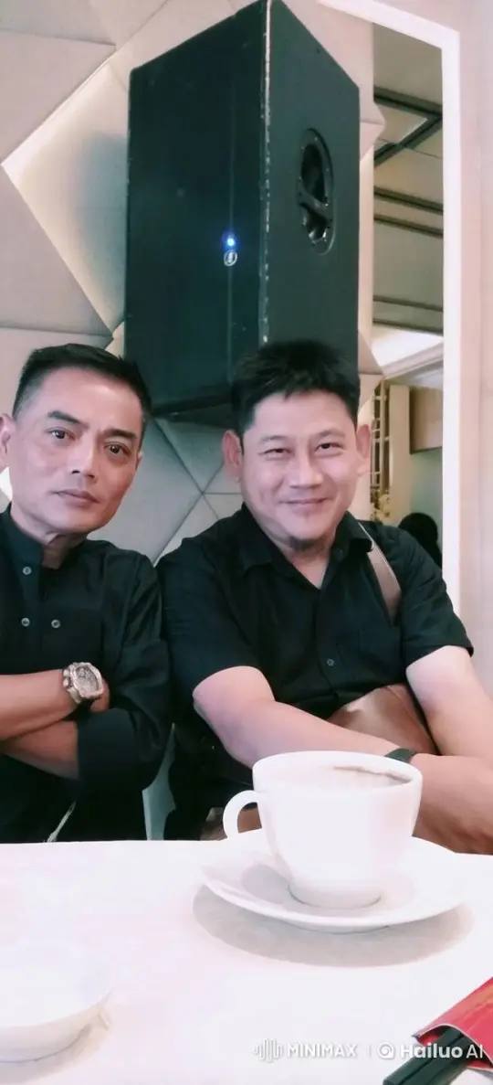 Two Men Prepare for a Confrontation at a Table – AI Generated Video | Hailuo AI