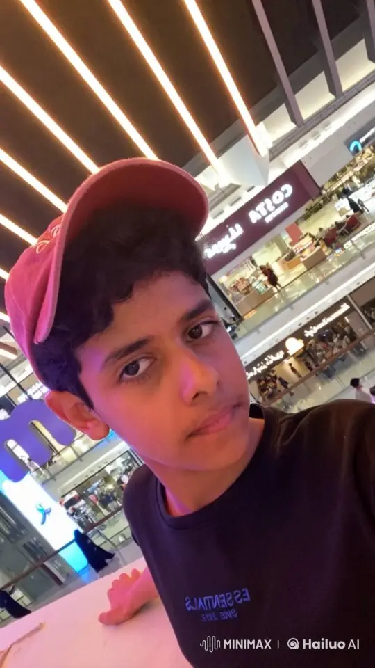 Mall Scene: Wispy Smoke Effects Around Person – AI Generated Video | Hailuo AI