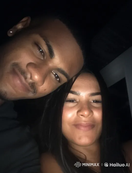 Intimate Night Scene: Two People in Close-Up – AI Generated Video | Hailuo AI