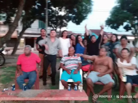 Outdoor Celebration: Relaxed Group Enjoying Drinks and Camaraderie – AI Generated Video | Hailuo AI