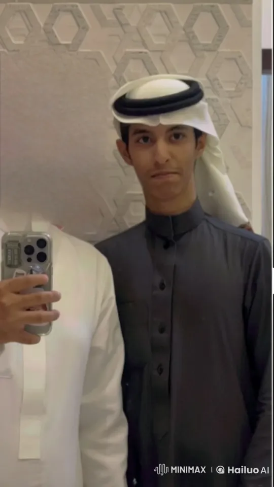 Traditional Attire Simulation: Smoking Effect Selfie – AI Generated Video | Hailuo AI