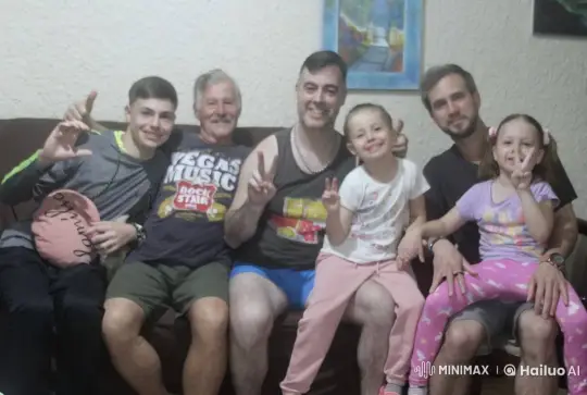 Family's Joyful Moment in a Cozy Living Room – AI Generated Video | Hailuo AI