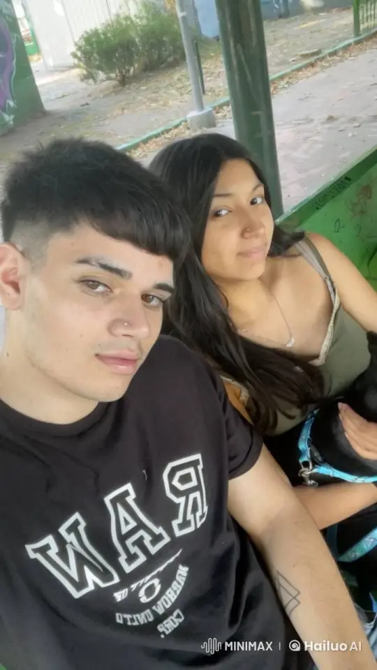 Couple and Dog on Bench Witness Unexpected Kiss – AI Generated Video | Hailuo AI