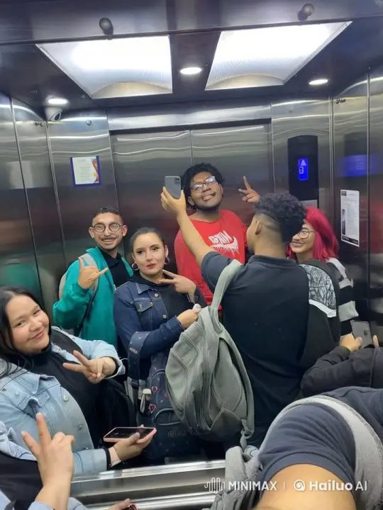 Elevator Dispute: From Cheerful Selfie to Chaotic Confrontation – AI Generated Video | Hailuo AI