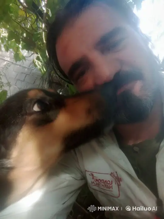 Marathon Runner Enjoying Tender Moment with Dog – AI Generated Video | Hailuo AI