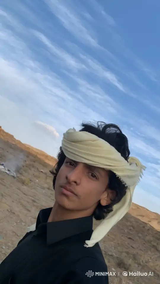 Desert Landscape: Person Smoking Calmly – AI Generated Video | Hailuo AI