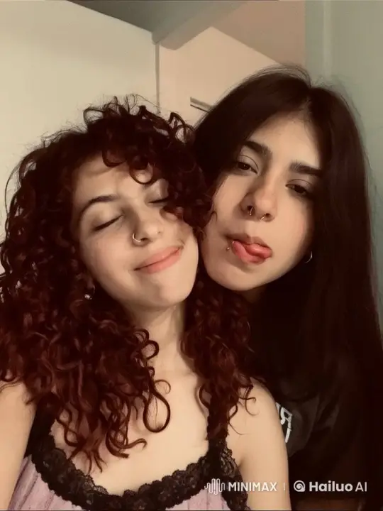 Live2D Short: Women's Intimate Kiss Scene – AI Generated Video | Hailuo AI