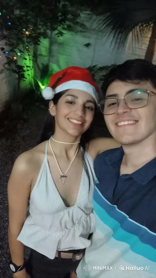 Young Couple's Selfie Interrupted by Surprise Kiss – AI Generated Video | Hailuo AI
