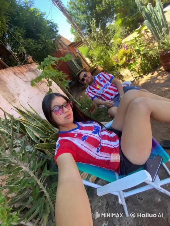Girl's Heartbreak in Garden as Couple Shares Affection – AI Generated Video | Hailuo AI