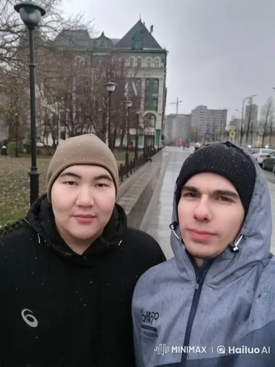 Two Friends' Winter Day with Unexpected Robot Encounter – AI Generated Video | Hailuo AI