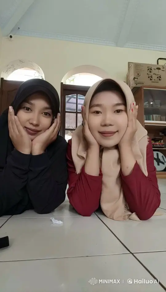 Two Women Share Affectionate Moments in Indoor Setting – AI Generated Video | Hailuo AI