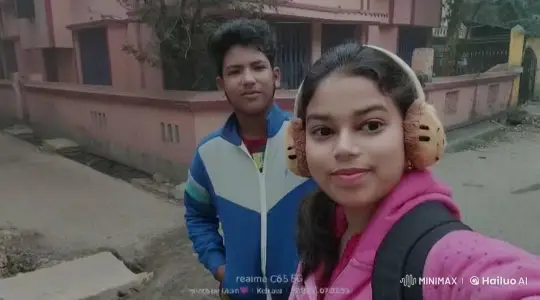 Young Couple Shares Sweet Kiss on Quiet Street – AI Generated Video | Hailuo AI