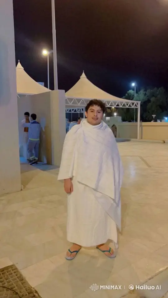Young Man Smoking Calmly at Night Outdoors – AI Generated Video | Hailuo AI