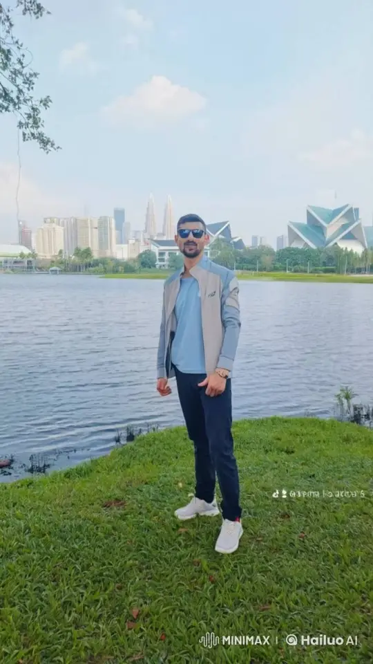 Man Dives Gracefully into Pond After Quick Preparation – AI Generated Video | Hailuo AI
