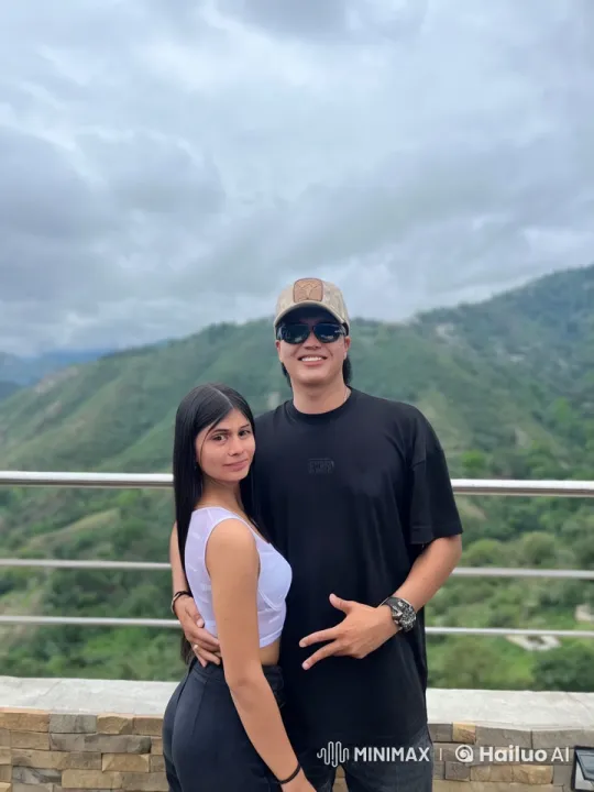 Mountain Setting: Love Triangle Erupts in Conflict – AI Generated Video | Hailuo AI