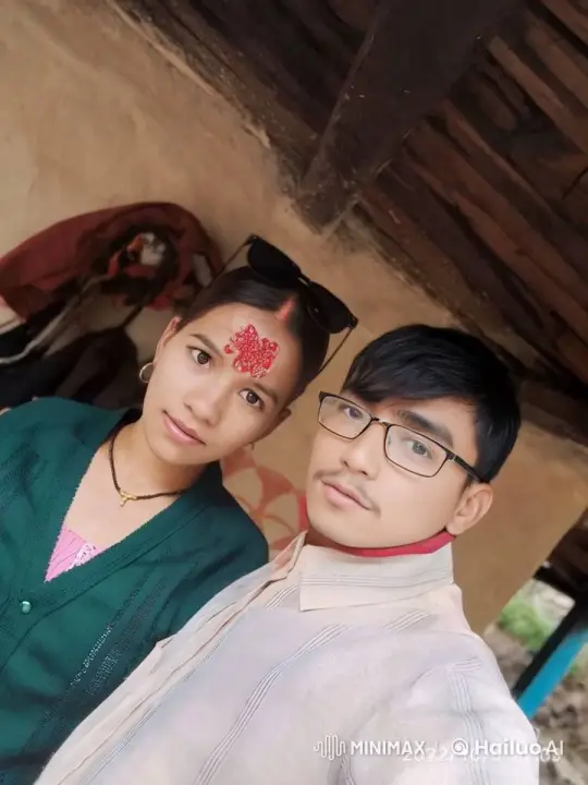 Traditional Clothing: One Flees, One Stays Still – AI Generated Video | Hailuo AI