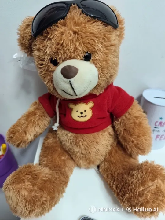 Teddy Bear Waves Gently in Animated Short – AI Generated Video | Hailuo AI