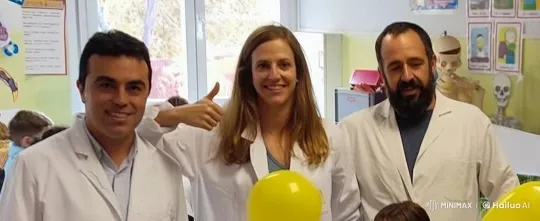 Lab Coats and Balloons: Animated Short with Dramatic Kiss – AI Generated Video | Hailuo AI