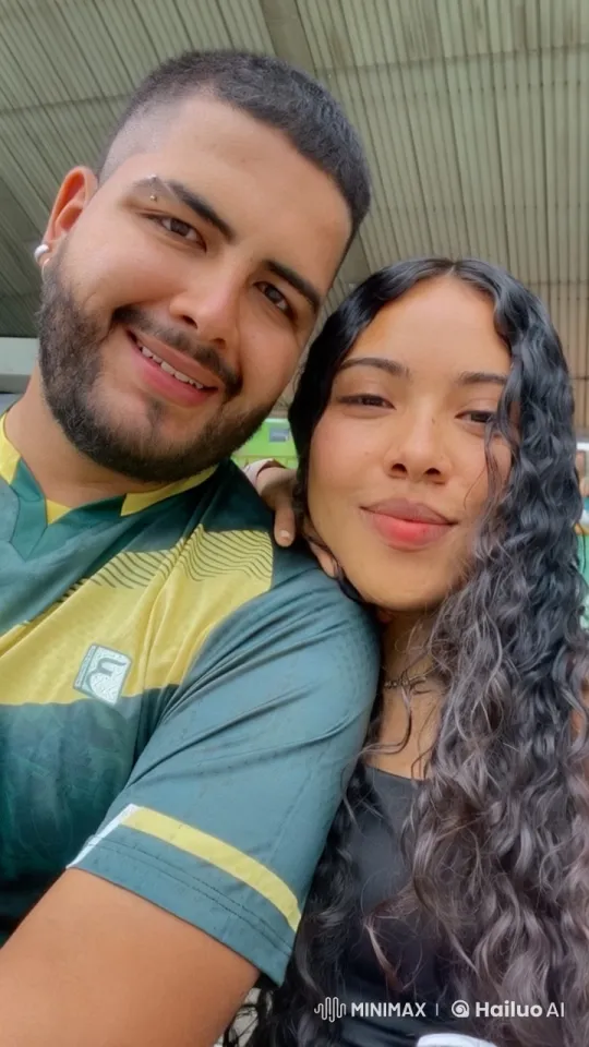 Outdoor Drama: Bearded Man Kissed, Woman Cries – AI Generated Video | Hailuo AI