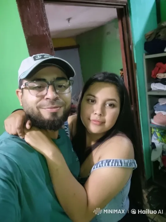 Couple's Tense Confrontation in Domestic Setting – AI Generated Video | Hailuo AI