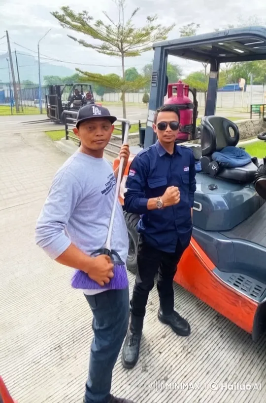 Outdoor Kung Fu Performance with Forklift Background – AI Generated Video | Hailuo AI