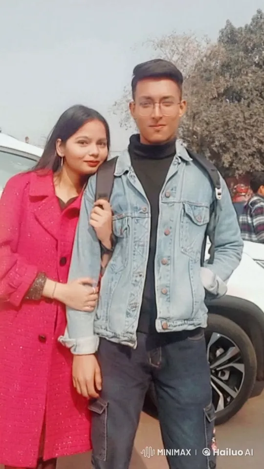 Couple Shares Tender Kiss in Sunny Outdoor Setting – AI Generated Video | Hailuo AI