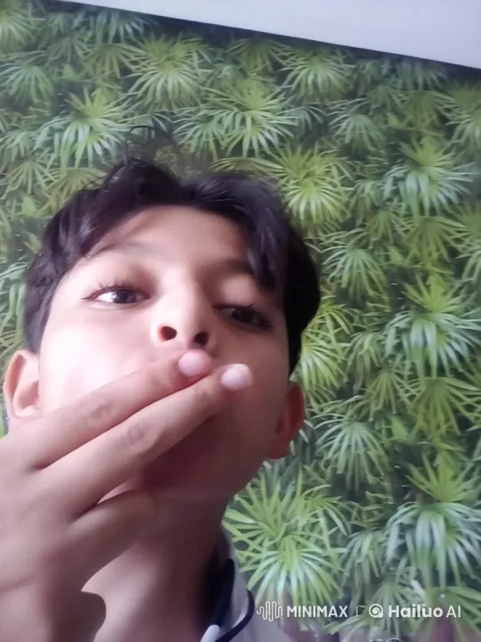 Smoking Pause Amidst Lush Greenery – AI Generated Video | Hailuo AI