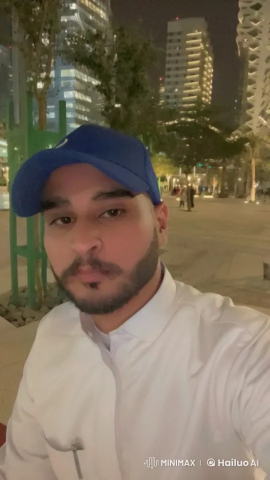 Nighttime Reflection in Urban Plaza Setting – AI Generated Video | Hailuo AI